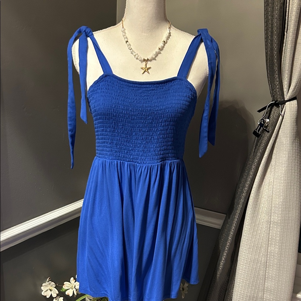 Ingrid & Isabel Blue pre pregnancy top